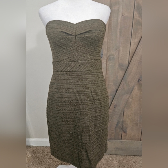 TRINA TURK Cora Strapless Tweed Sheath Dress. Olive. Size 2 NWT - Picture 4 of 16